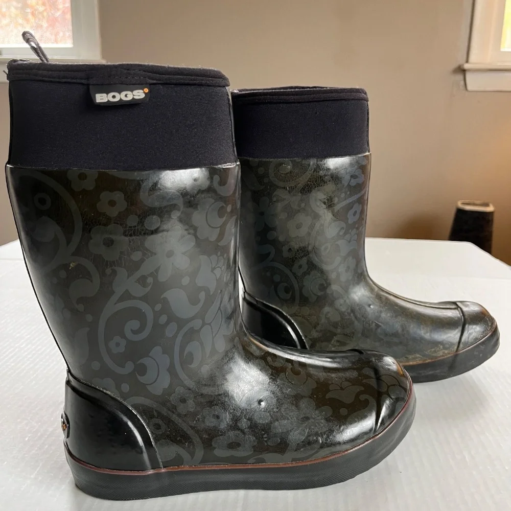 Bogs Womens US 6 Taylor Corsage‎ Black Boots Pull On Non Slip Rubber Waterproof